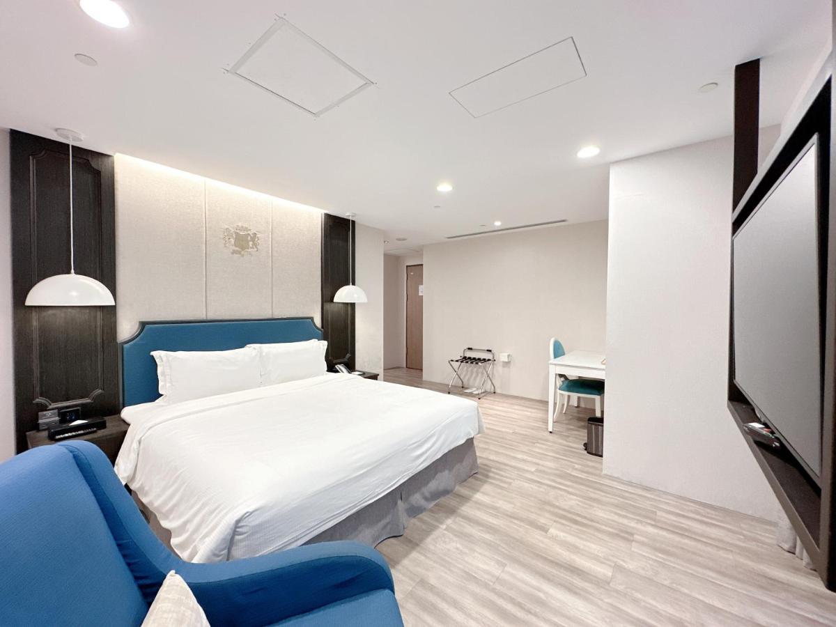 Hua Hotel Tainan Buitenkant foto