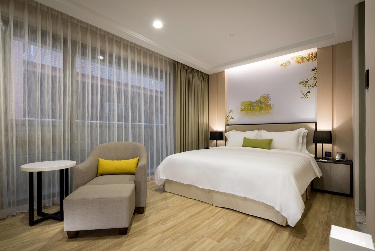 Hua Hotel Tainan Buitenkant foto