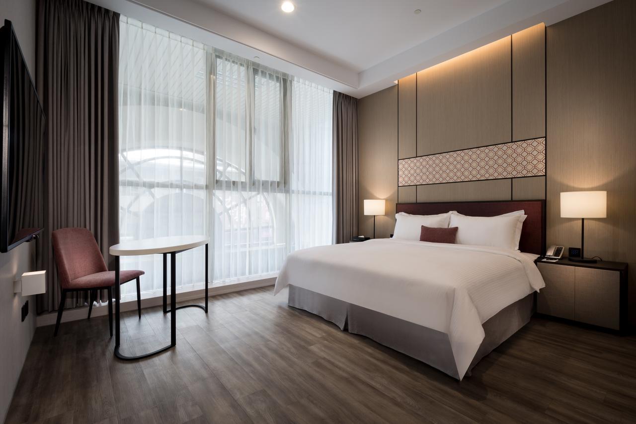 Hua Hotel Tainan Buitenkant foto