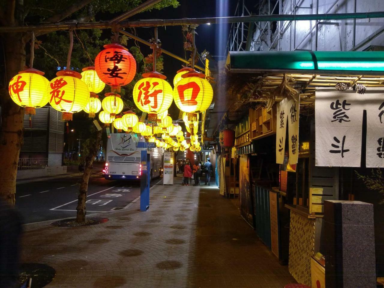 Hua Hotel Tainan Buitenkant foto