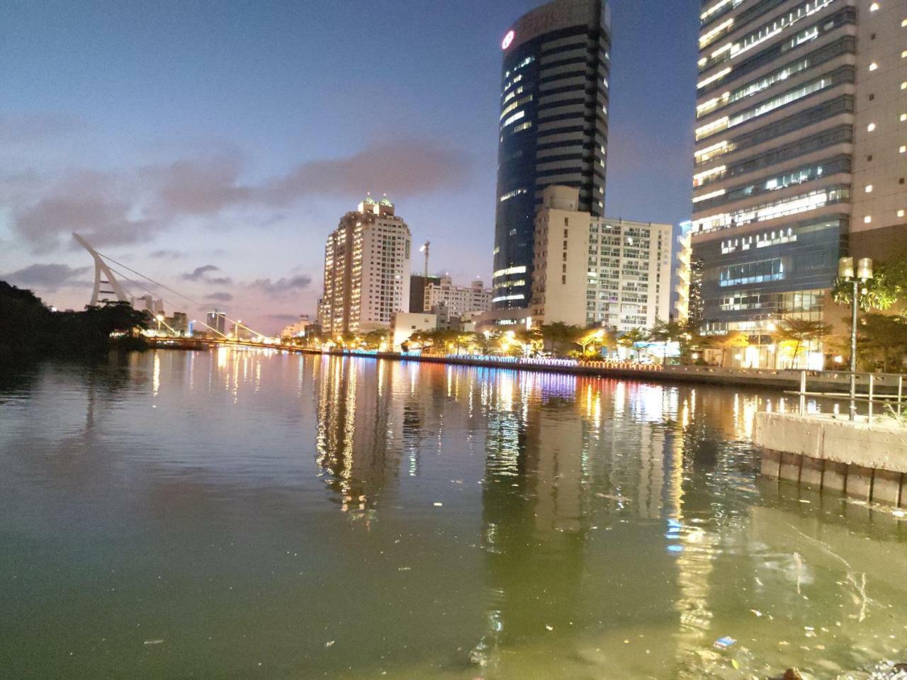 Hua Hotel Tainan Buitenkant foto